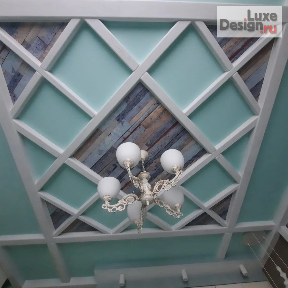 Дизайн интерьера однокомнатной квартиры "Сказка или квартира с цветными потолками" (фото 13)