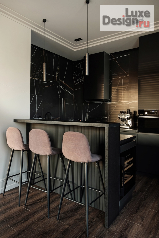 Дизайн интерьера четырехкомнатной квартиры "Дизайн интерьера четырехкомнатной квартиры "Интерьер в европейском стиле: пентхаус в центре Перми"" (фото 35)