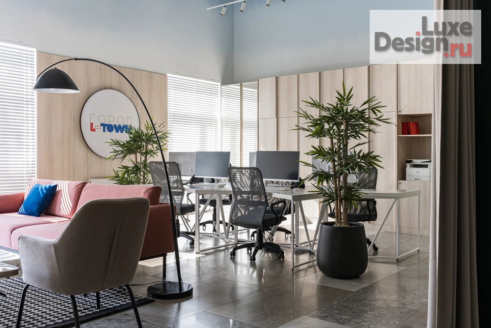 Частная архитектура "Офис для загородного поселка Ltown" (фото 1)