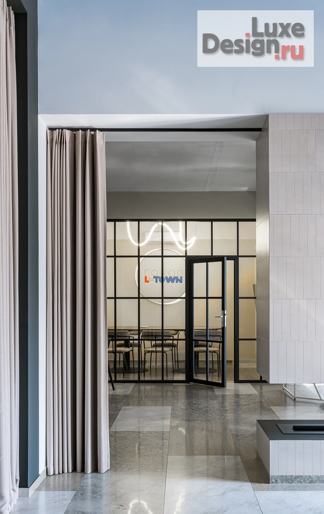 Частная архитектура "Офис для загородного поселка Ltown" (фото 17)