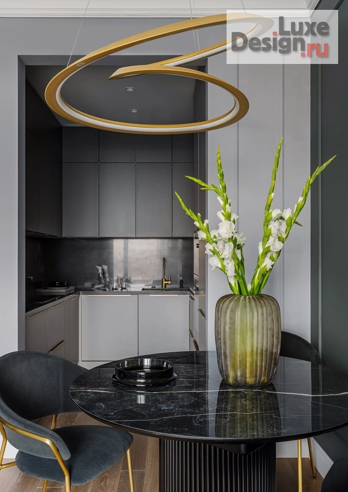 Дизайн интерьера трехкомнатной квартиры "Магический уютный интерьер с темными стенами" (фото 4)