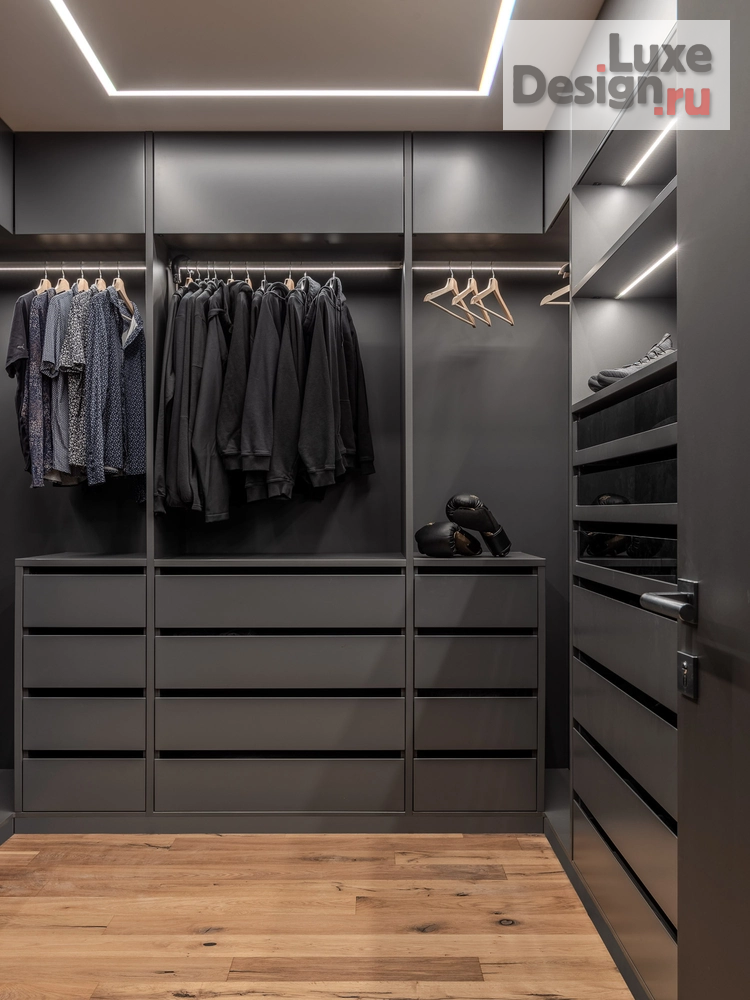 Дизайн интерьера квартиры "Пространство тишины и технологий: Интерьер для айтишника с видом на воду" (фото 10)