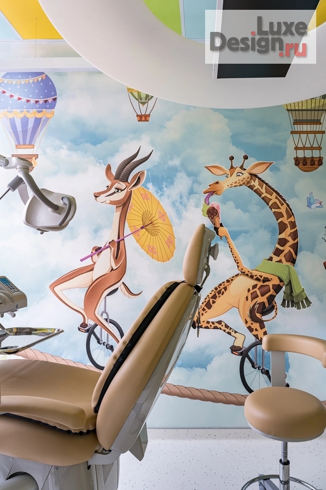 Дизайн интерьера лечебного учреждения "Atis Kids Family, детская стоматология в Екатеринбурге" (фото 36)
