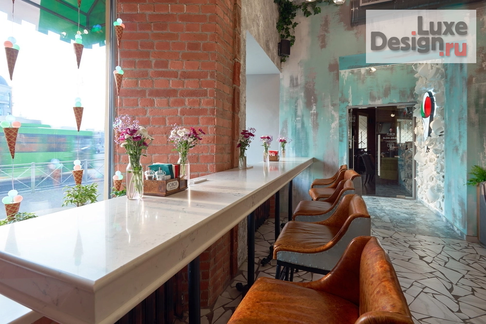 Дизайн интерьера кафе "Gelateria Рожок, г. Казань" (фото 8)