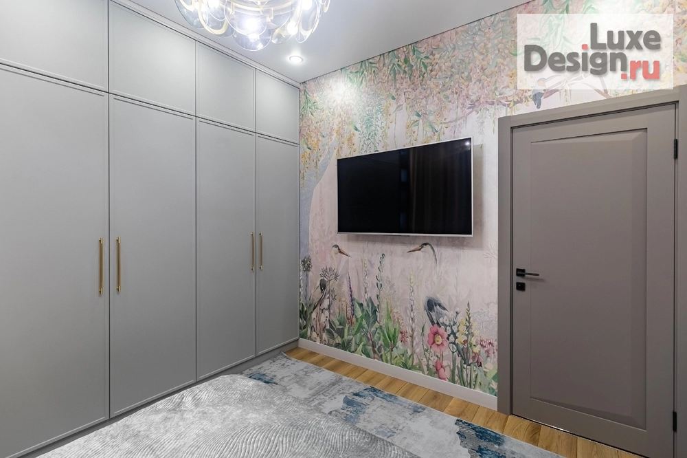 Дизайн интерьера трехкомнатной квартиры "Квартира для современной семьи с яркими цветовыми акцентами" (фото 6)