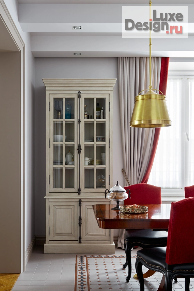 Дизайн интерьера четырехкомнатной квартиры "Американская неоклассика в квартире в Санкт-Петербурге" (фото 6)