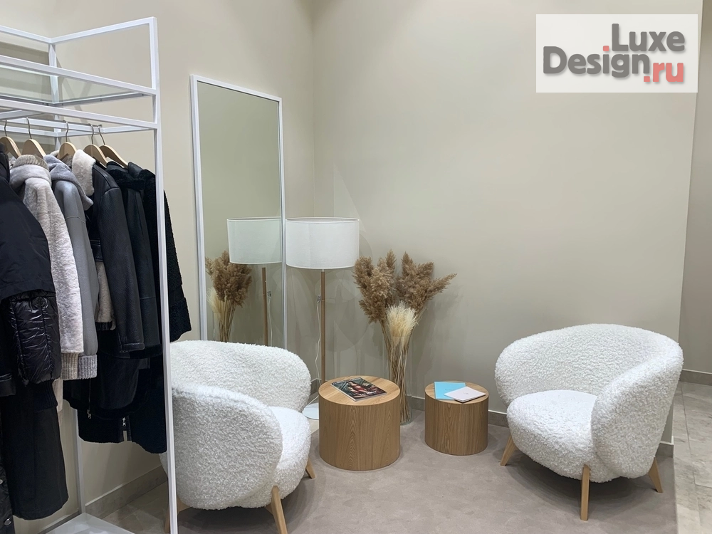 Дизайн интерьера бутика "Дизайн магазина одежды в ТЦ Авиапарк " (фото 13)
