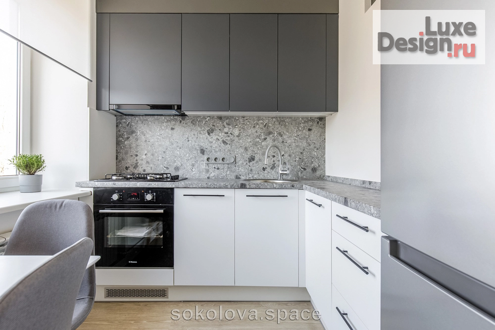 Дизайн интерьера трехкомнатной квартиры "Red Light" (фото 17)