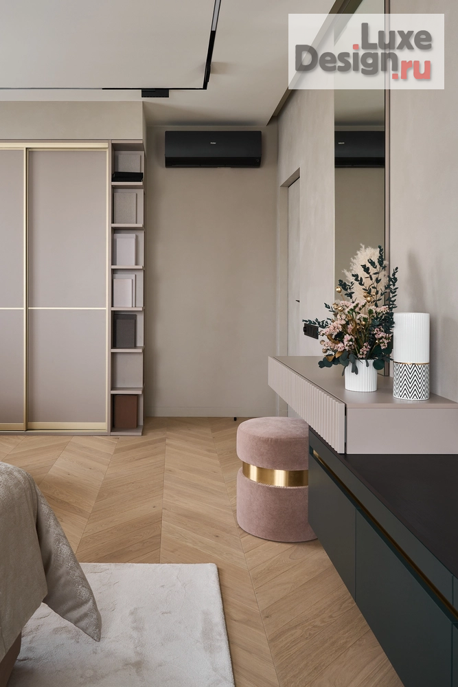 Дизайн интерьера квартиры "Реализованный интерьер квартиры в ЖК Ты и Я в стиле современная классика с элементами ар-деко, 90 кв.м." (фото 3)