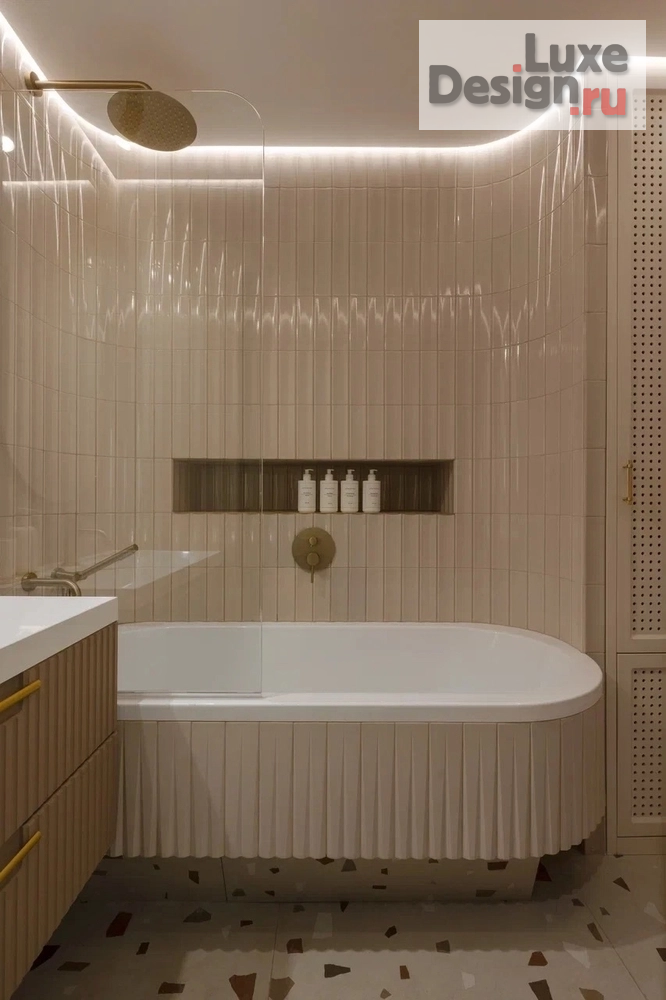 Дизайн интерьера четырехкомнатной квартиры "Moulin Rouge" (фото 22) от дизайнера Посухова Маргарита Дизайн интерьера четырехкомнатной квартиры "Moulin Rouge" (фото 22)