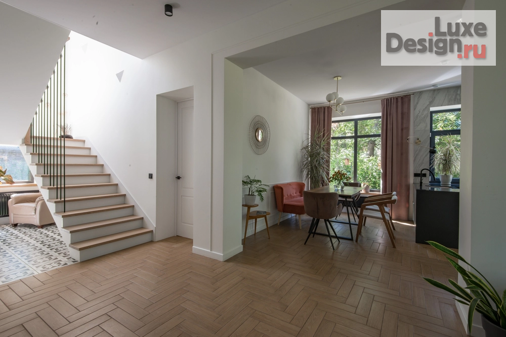 Дизайн интерьера частного дома "ЧАСТНЫЙ ДОМ В ПОДМОСКОВЬЕ" (фото 4)