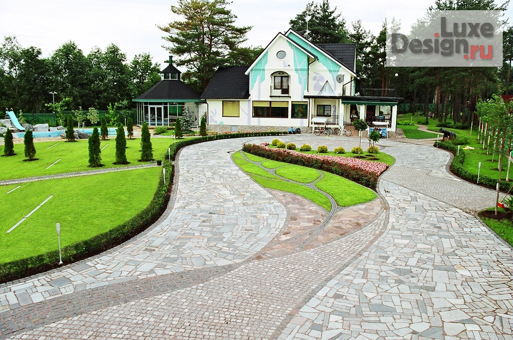 Ландшафтный дизайн "Частный сад большого объёма с гостевым домом для нескольких поколений одной семьи" (фото 3)