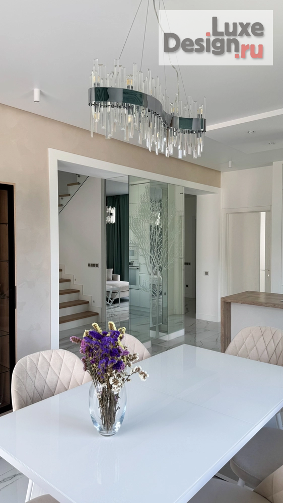 Дизайн интерьера загородного дома "Современный дом для семьи с двумя детьми подростками" (фото 13)