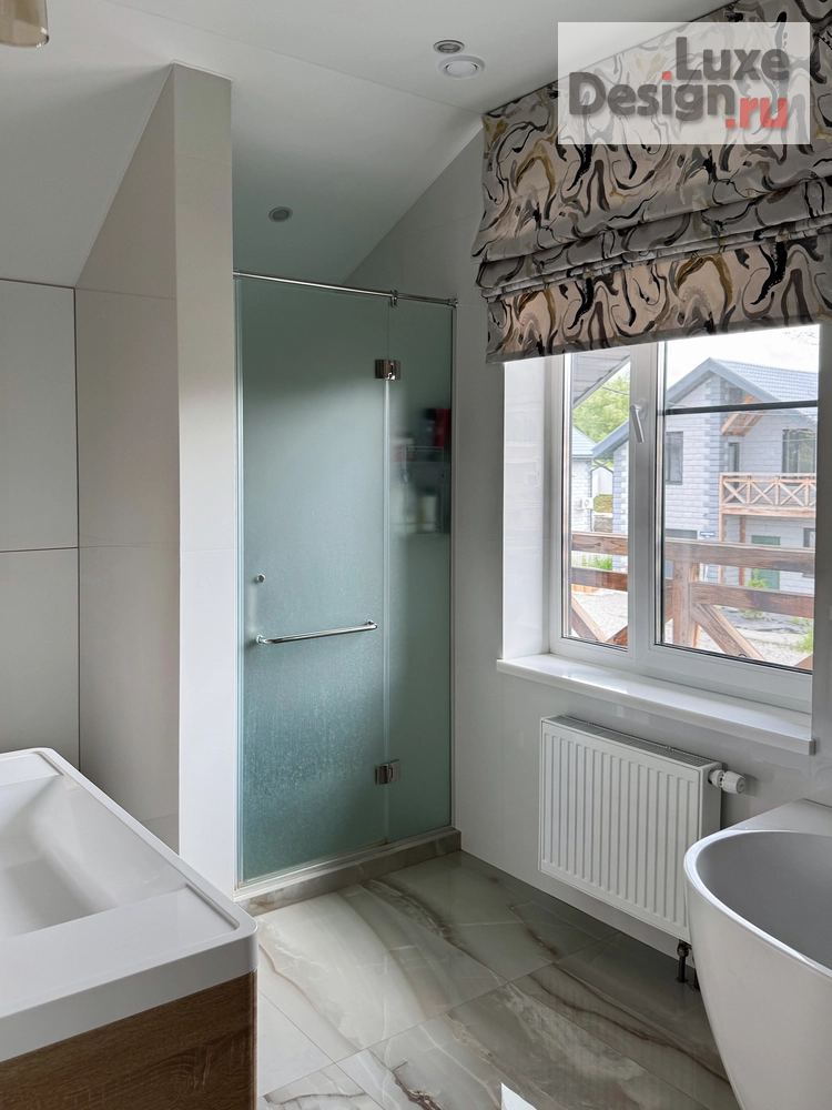 Дизайн интерьера загородного дома "Современный дом для семьи с двумя детьми подростками" (фото 36)