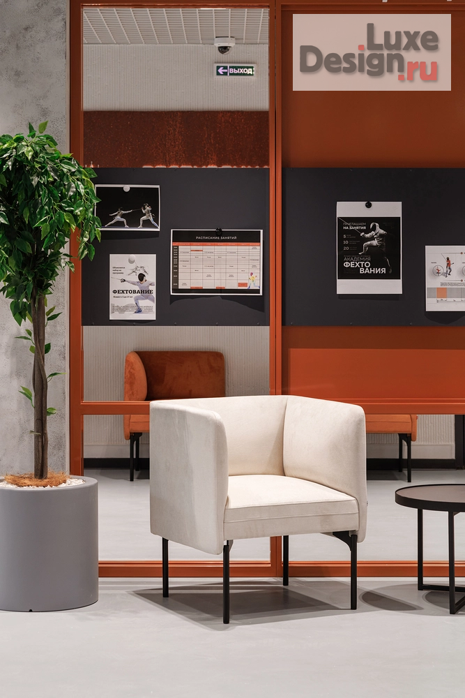 Дизайн интерьера школы "ЯРКИЙ ТЕРРАКОТ. ШКОЛА ФЕХТОВАНИЯ КАЗАНЬ" (фото 11)