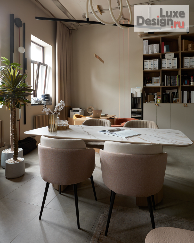 Дизайн интерьера шоу-рума "Моя студия дизайна и комплектации" (фото 9)