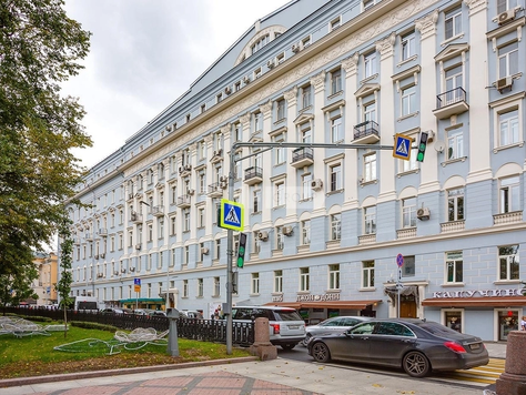 Дизайн интерьера детской в Москве "Комната подростка (Никитский бульвар). Квартира находится в жилом доме, включенном в перечень культурного наследия города Москвы, ЦАО. "