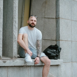 Дизайнер интерьера Кшинев Артём Игоревич 